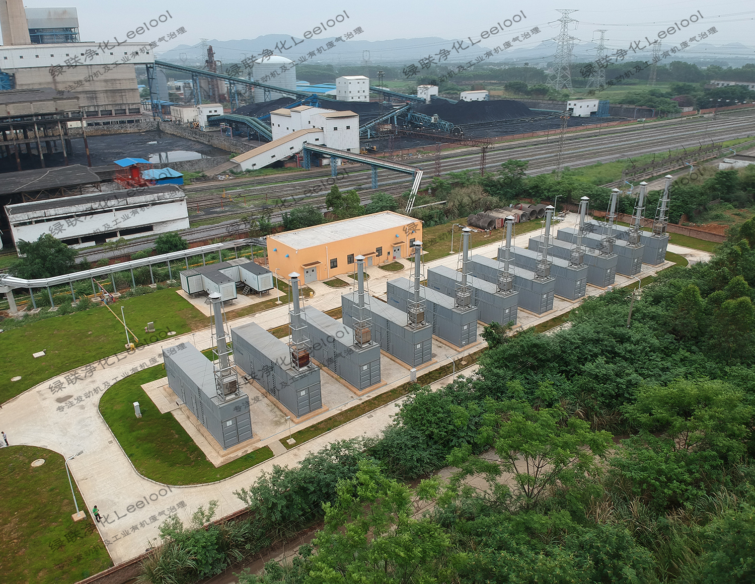 一種柴油/燃氣發(fā)電機組用尾氣SCR脫硝裝置